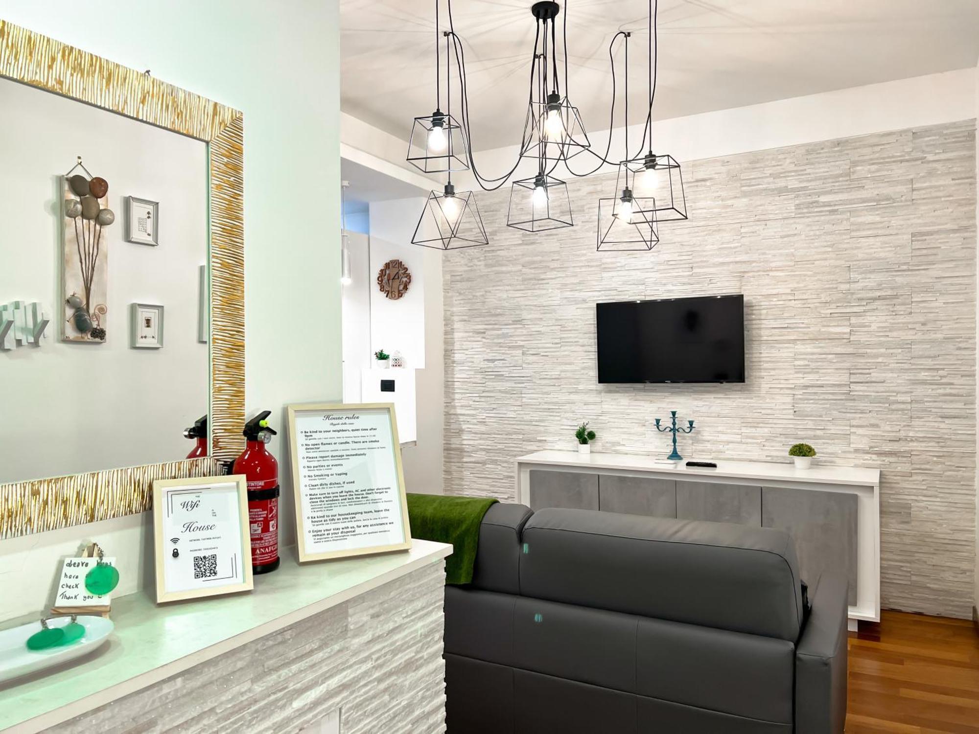 Unique House - 3 Bedrooms & 2 Bathrooms With 4 Beds - 100 Meters To The Metro A Рим Екстер'єр фото